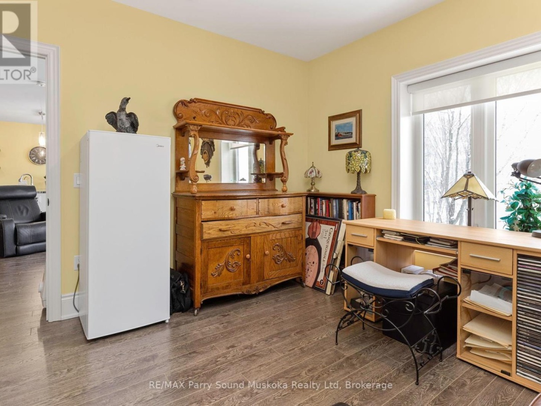 303 - 11B SALT DOCK ROAD, 