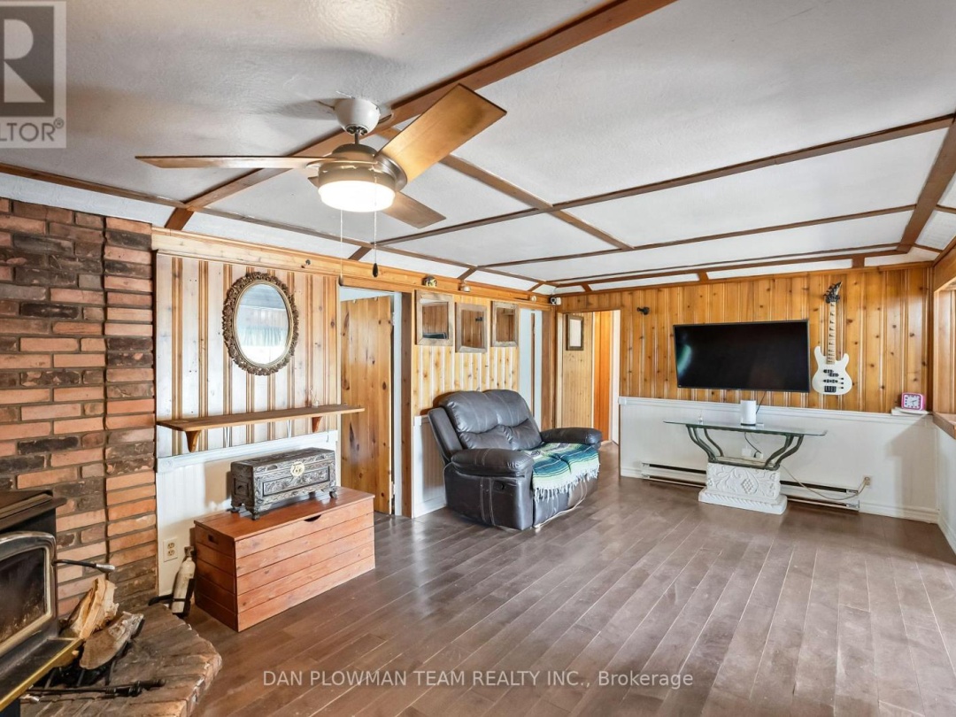32 Beach Road, Lake Scugog