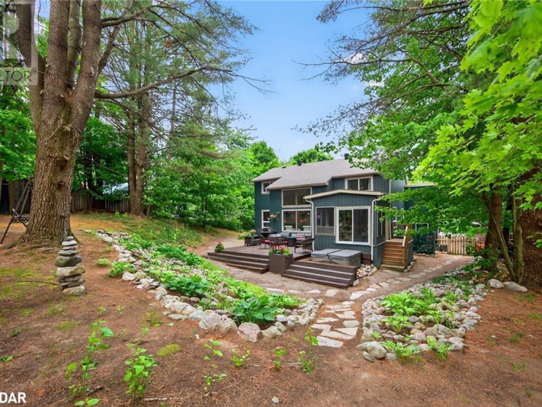 11 SUMAC Crescent, 