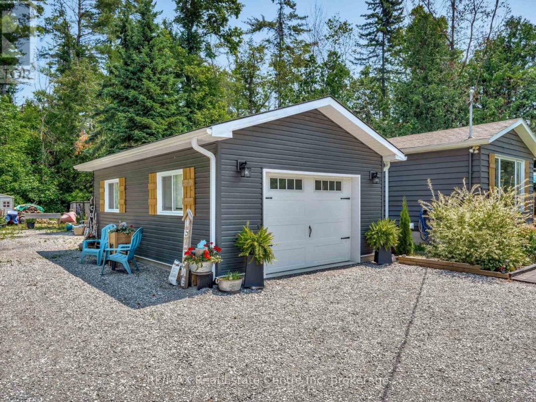 33 GRAHAM DRIVE, 