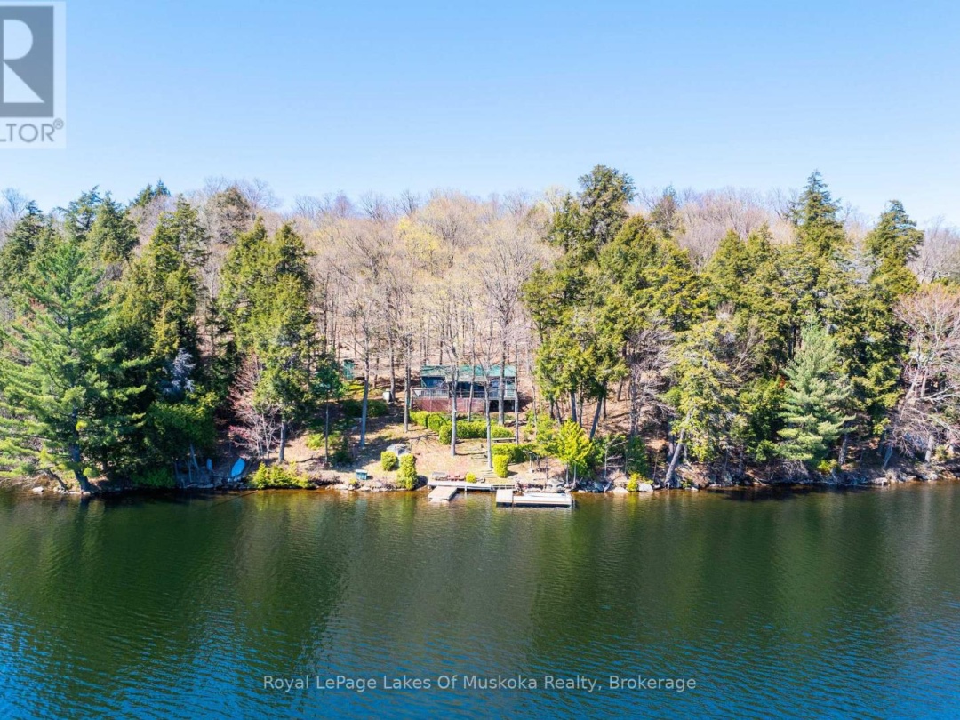 1002 Camp Lake Road, Camp Lake