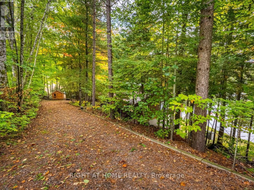 1220 PORTAGE LAKE ROAD, 