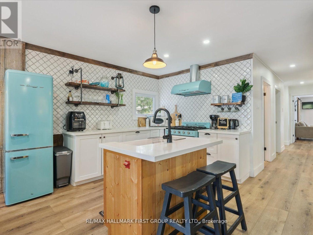 3074 Sparrow Lake Road S, Severn