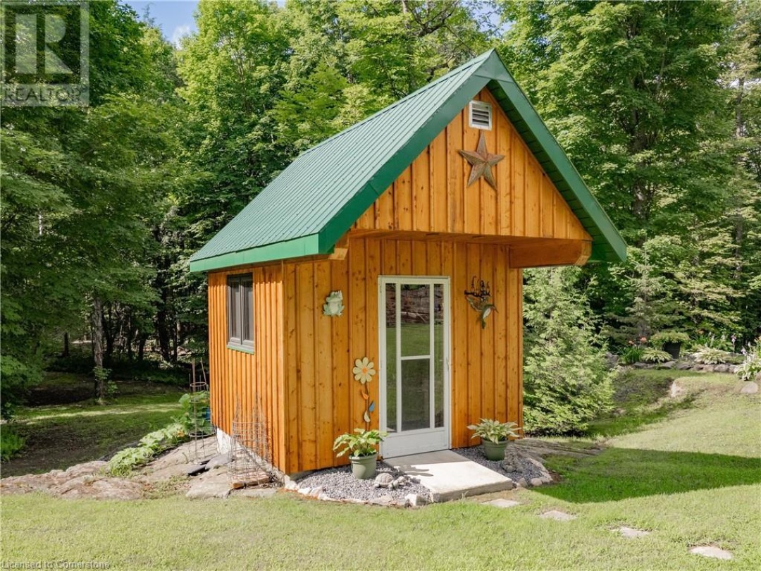 1696 HIGHWAY 118 E, 