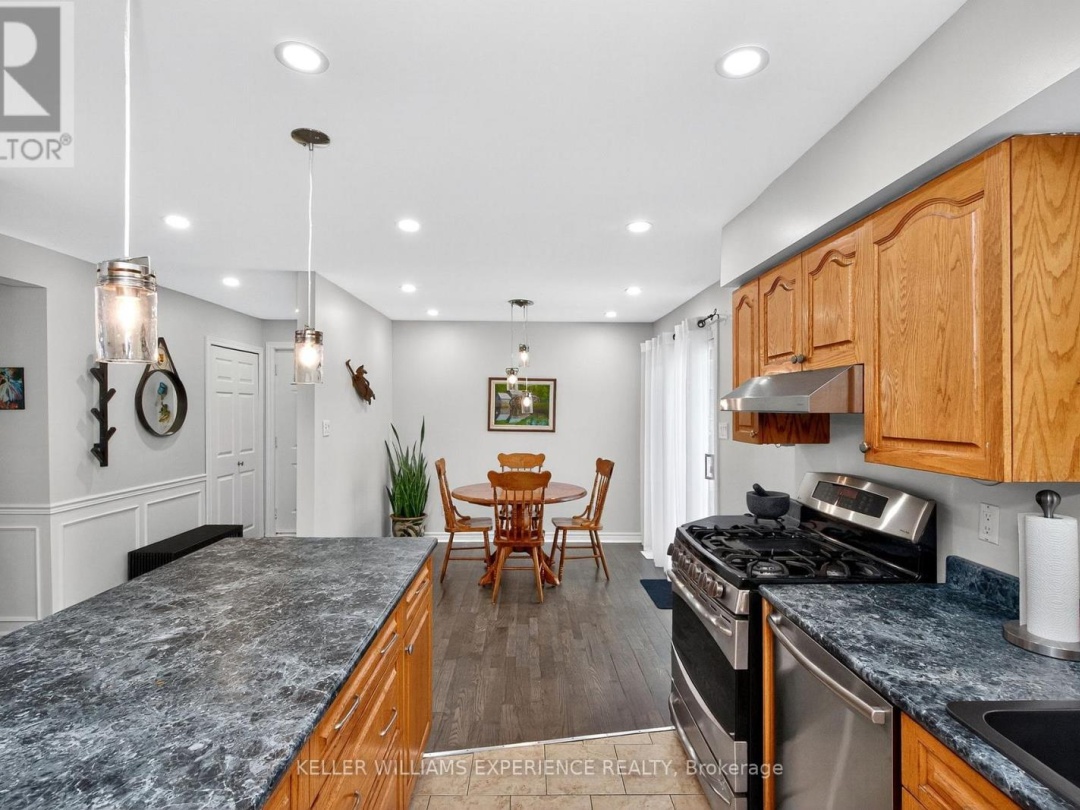 8 THATCHER PLACE, 