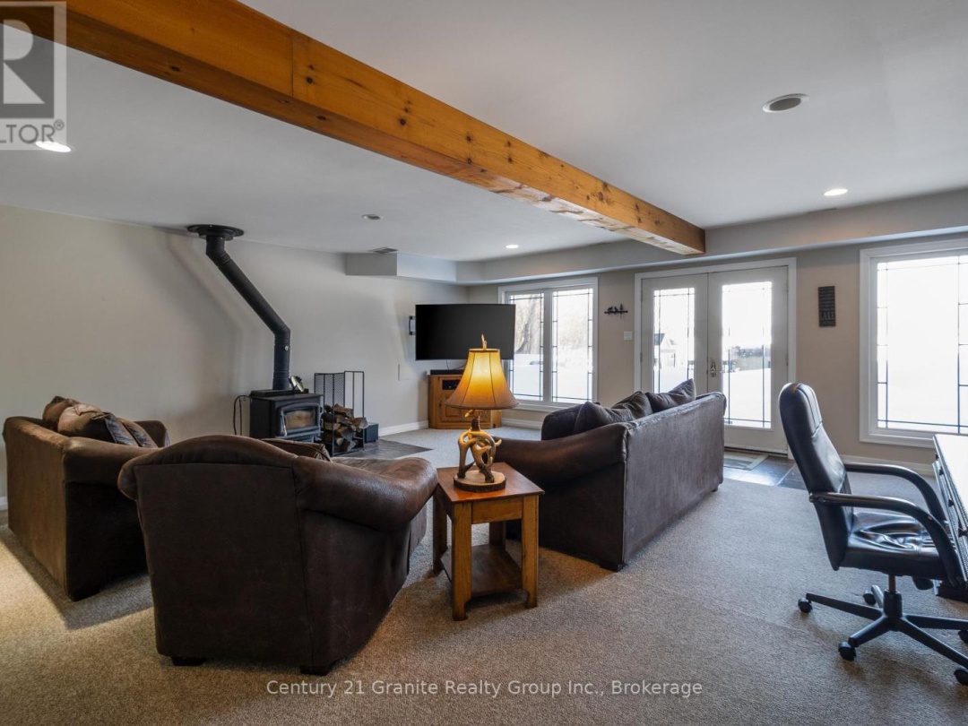1047 Bonis Lane, Mountain Lake
