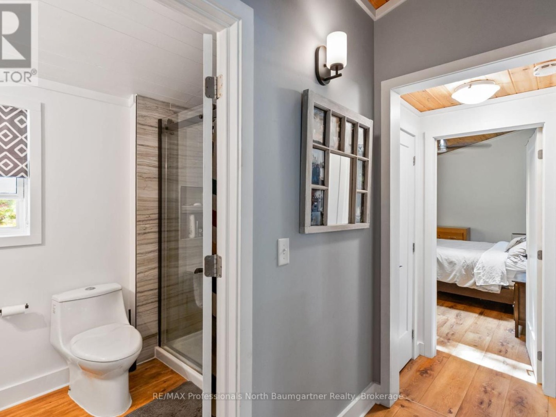 2129 Telephone Bay Road, Highlands East