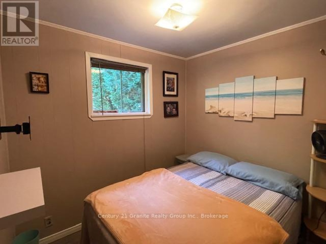 1052 KENSINGTON ROAD, 