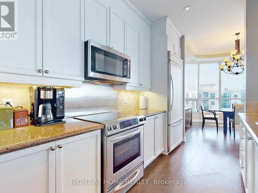 PH06 - 37 ELLEN STREET, 