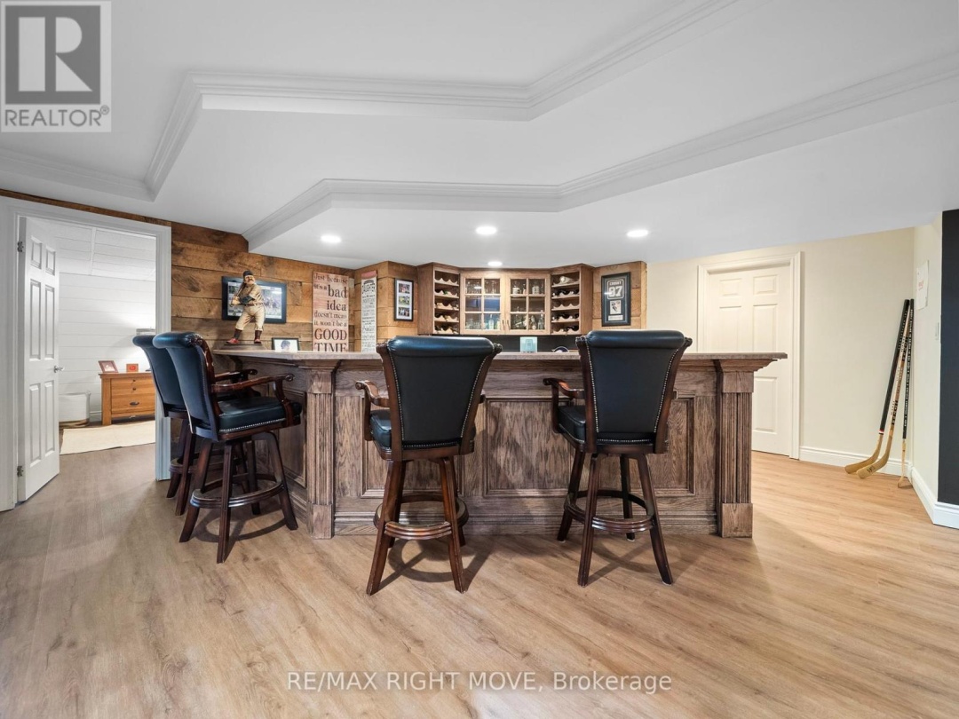 1948 CARRIAGE COURT, 