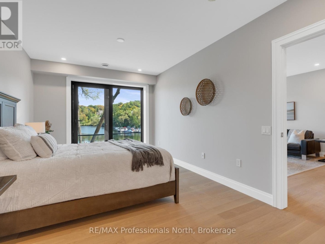 204 - 32 BRUNEL ROAD, 