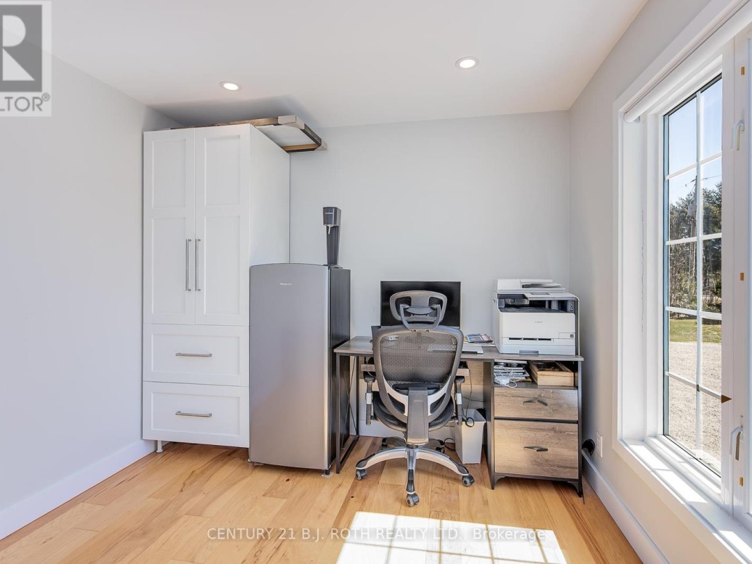 1572 Laughlin Falls Road, Severn