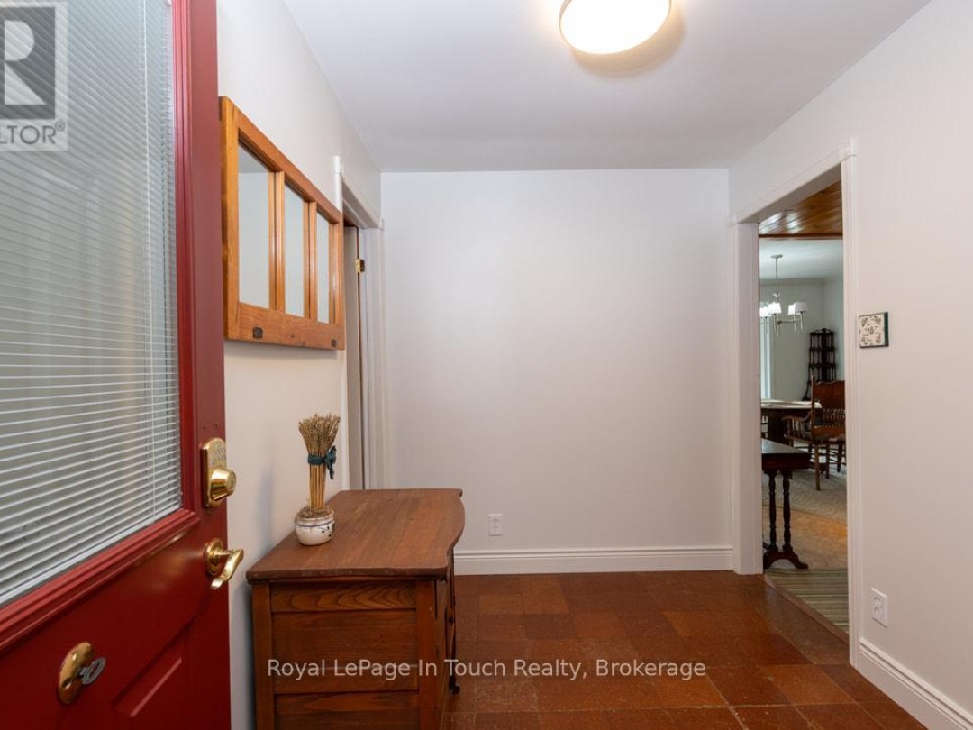 211 PICKEREL POINT ROAD, 