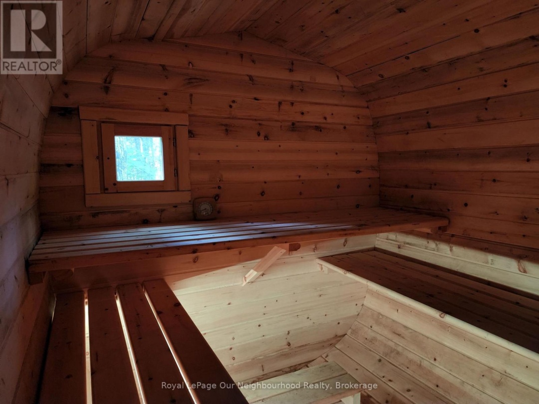 1040 SKI RIDGE TRAIL, 