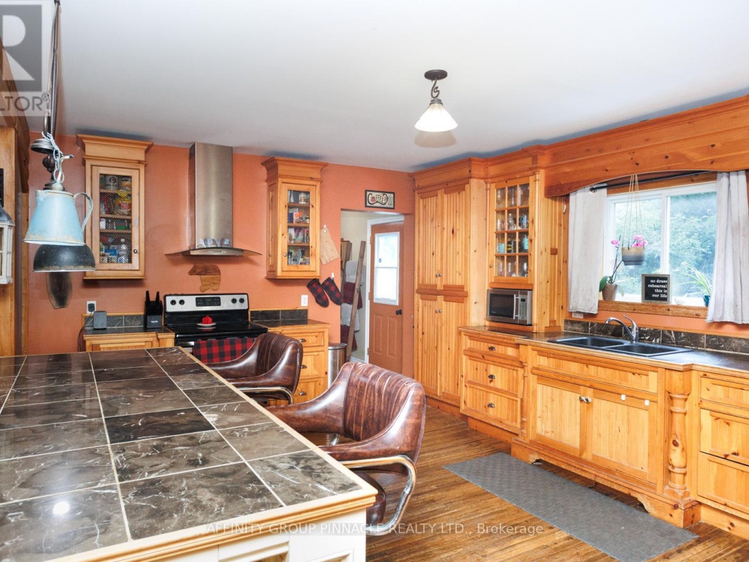 3462 MONCK ROAD, 