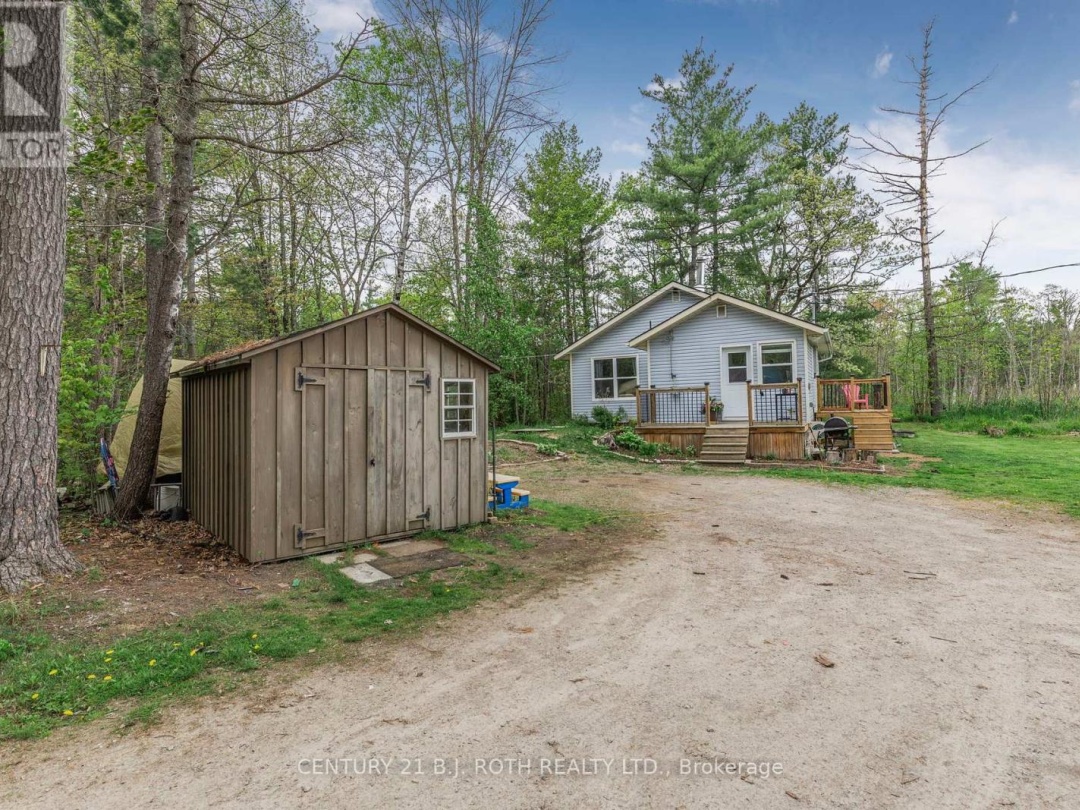 2100 HONEY HARBOUR ROAD, 