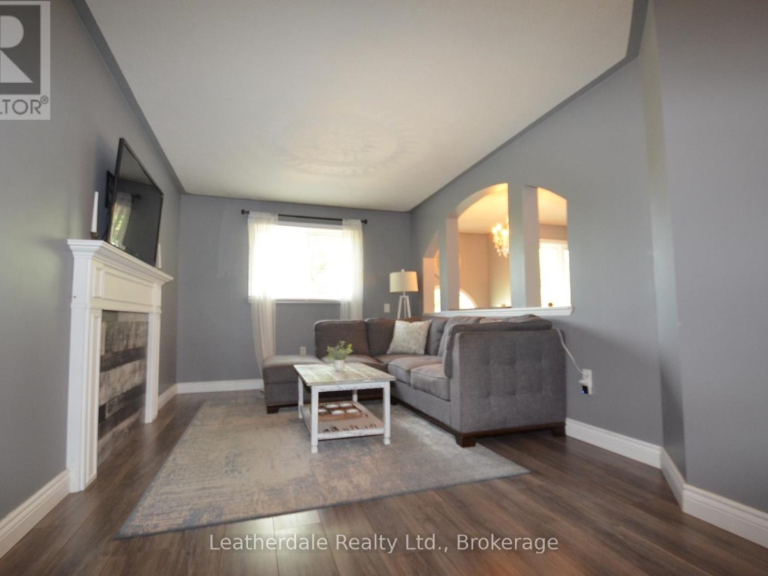 131 JULIA CRESCENT, 