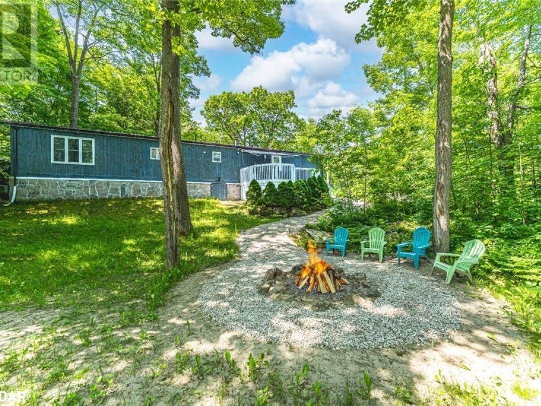 7498 ISLAND Crescent, 