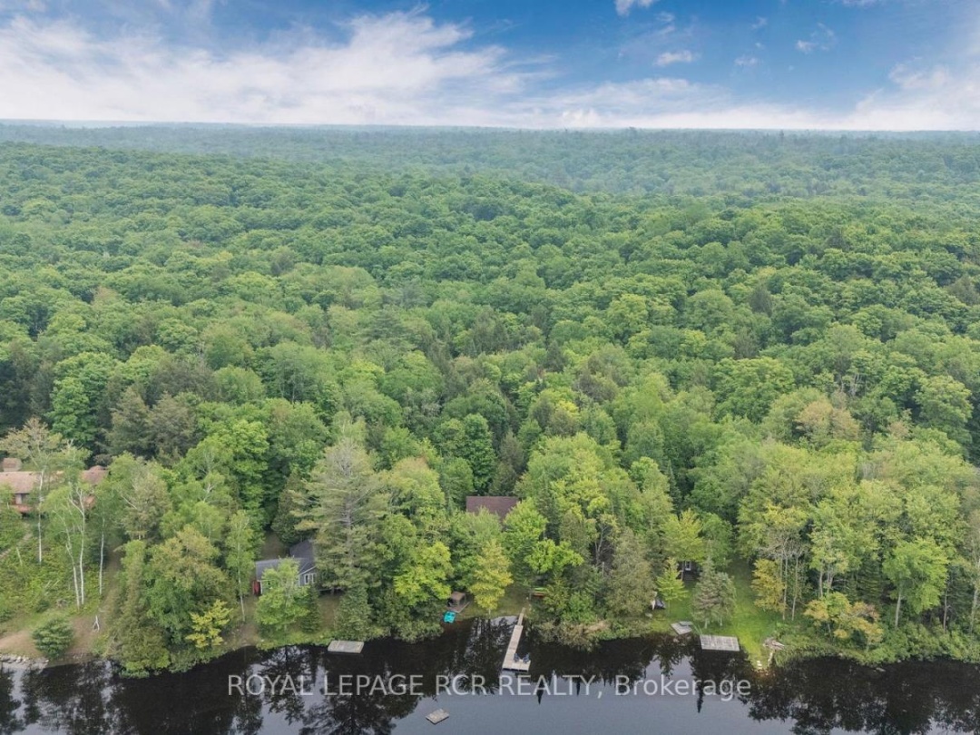 1034 BIRD LAKE CRESCENT, 