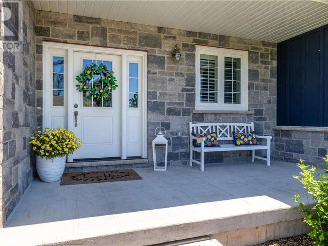 19 CHESLOCK Crescent, 