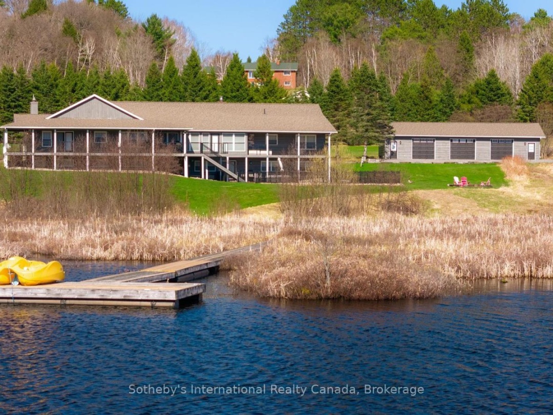 427 West Browns Road E, Weeduck Lake