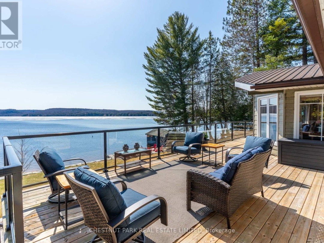 1168 Curry Road, Haliburton Lake