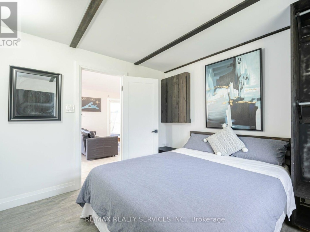 28 ELDONIA ROAD, Canal Lake