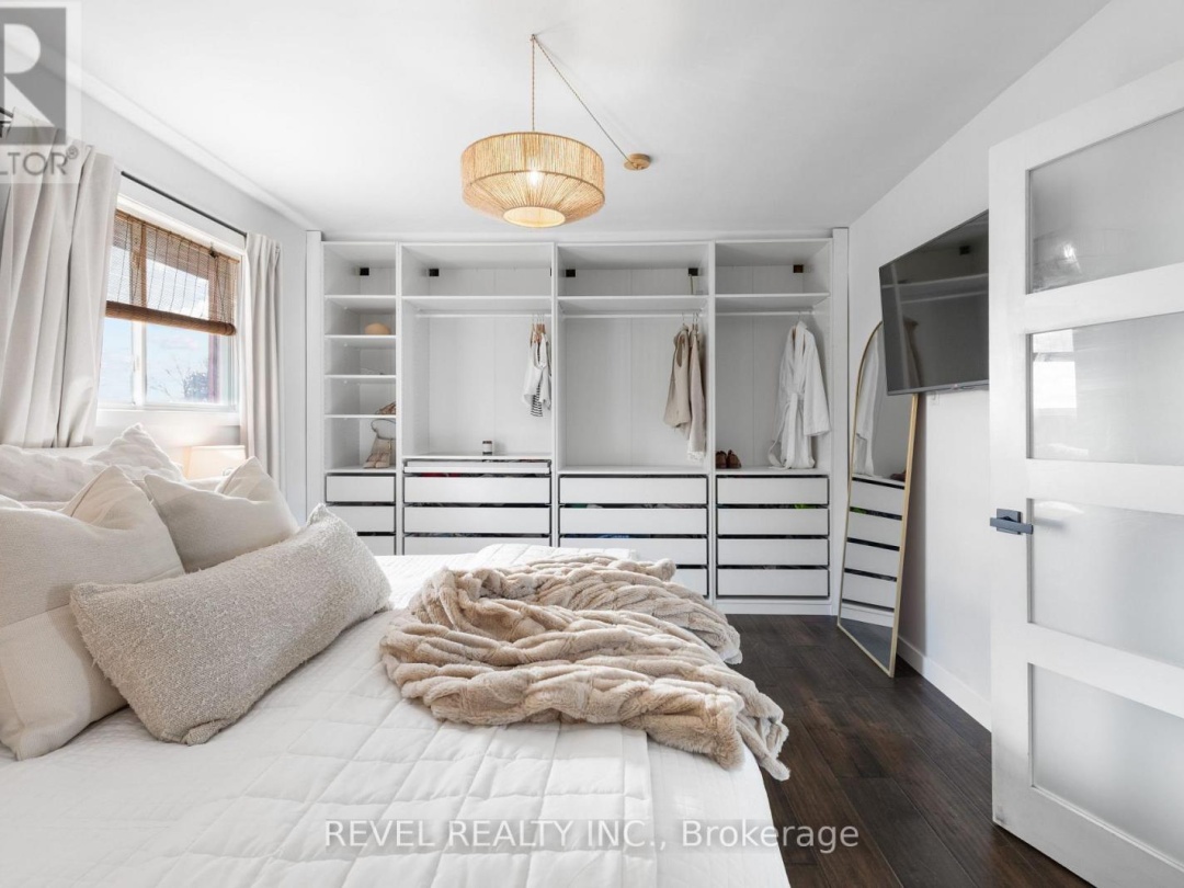 11 MARSH CREEK ROAD, 