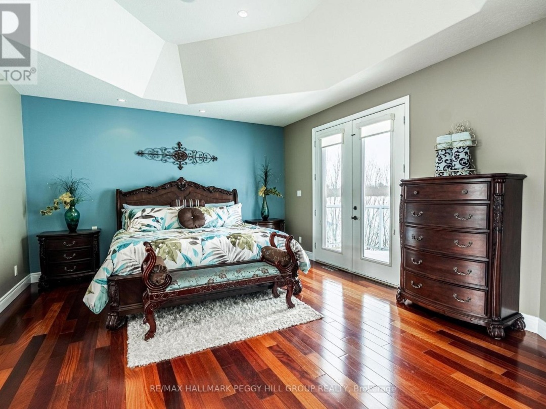 1372 DIVISION ROAD E, 