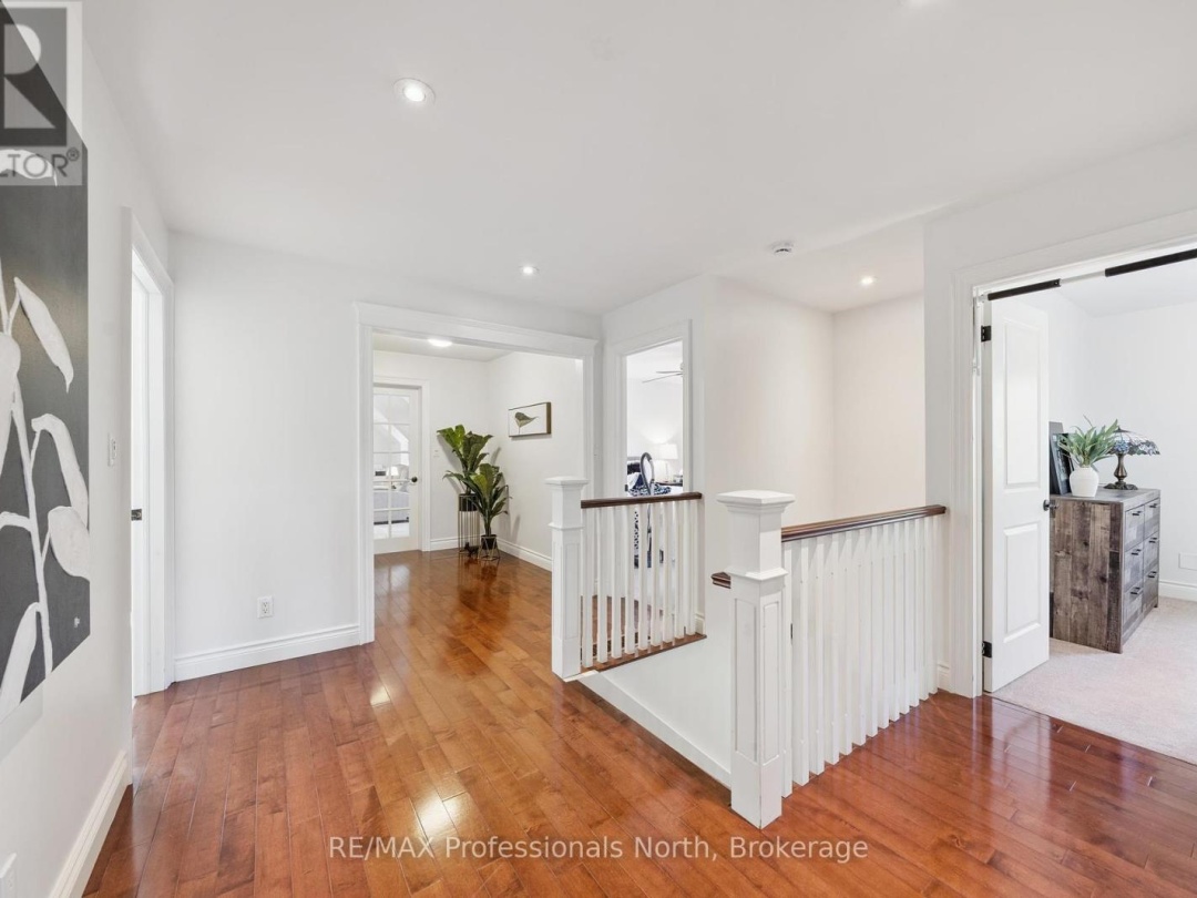 23 THOMAS CRESCENT, 
