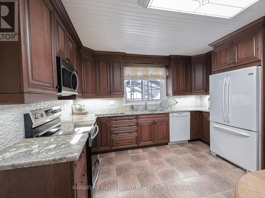 47 NORTH WATER STREET, Trent-severn Waterway
