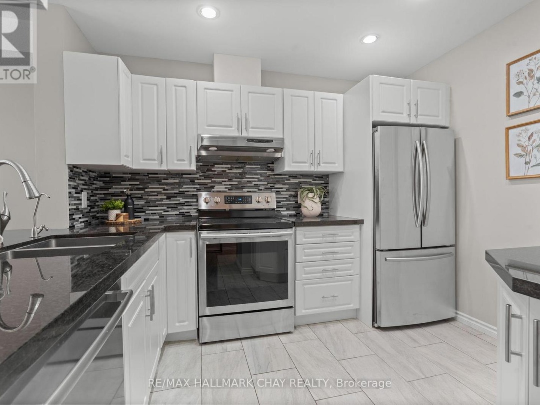 4 - 1 OLIVE CRESCENT, 