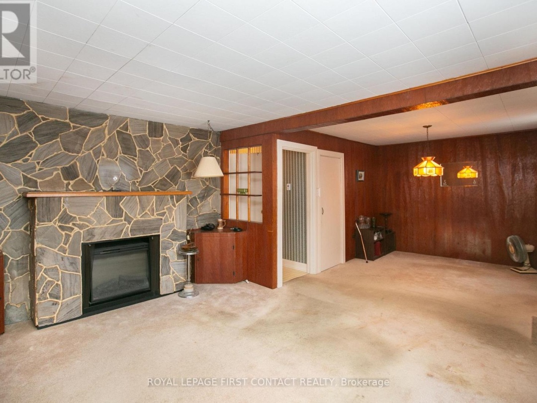 315 GRENVILLE AVENUE, 