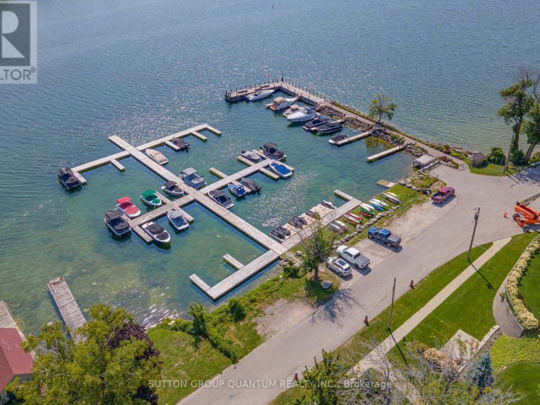 301 90 Orchard Point Road, Lake Simcoe