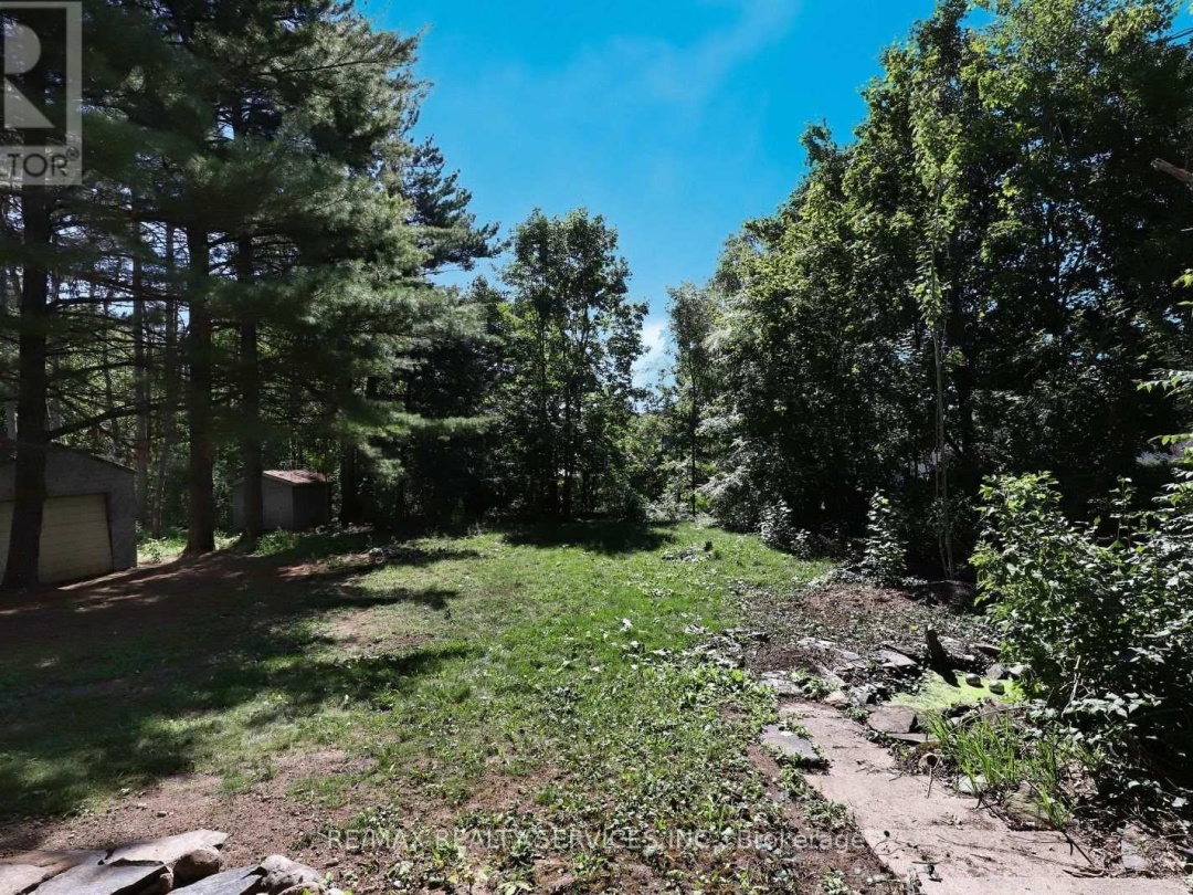 8570 HWY 12, 