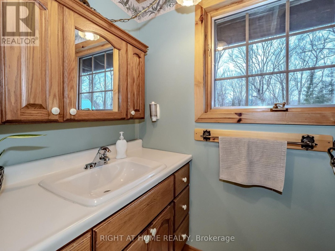 1696 HIGHWAY 118 E, 