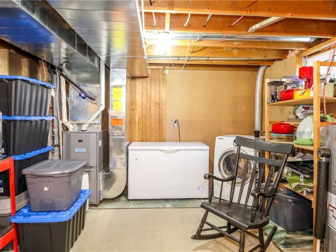 1 LAKEVIEW Drive, 