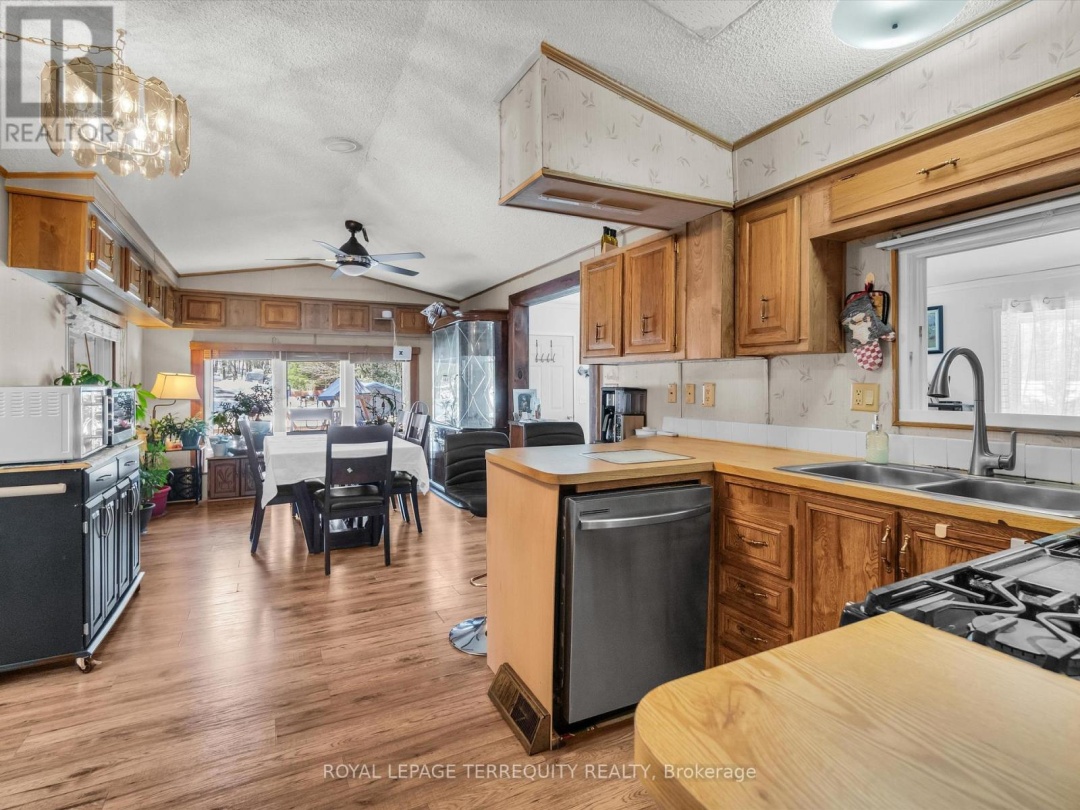 1088 Colony Road, South Branch Muskoka Lake