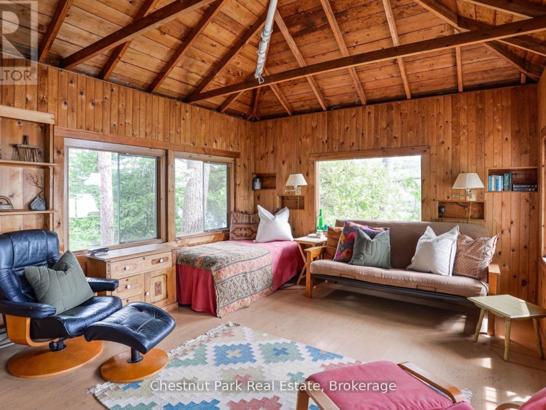 26 TAYLOR ISLAND 26LM, 