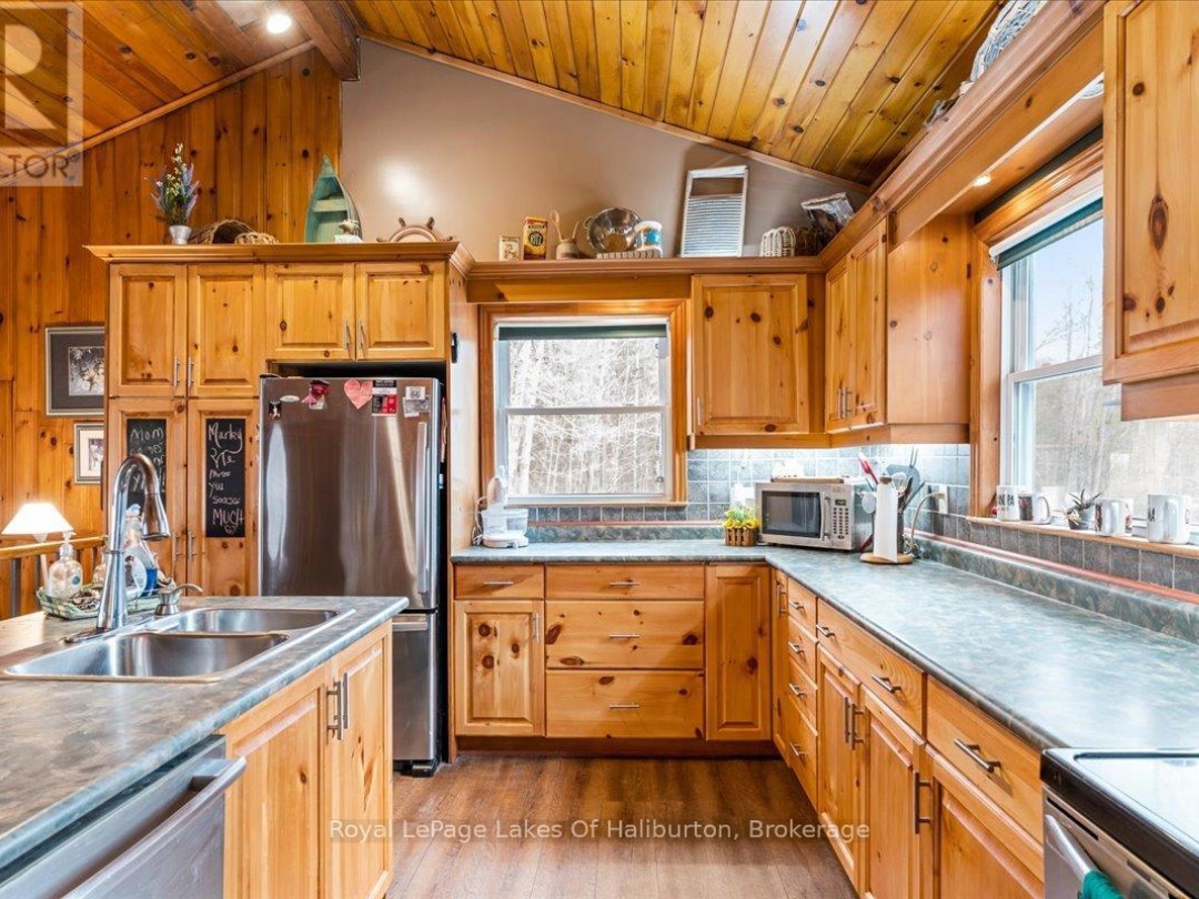 1272 Little Bob Lake Road, Little Bob Lake