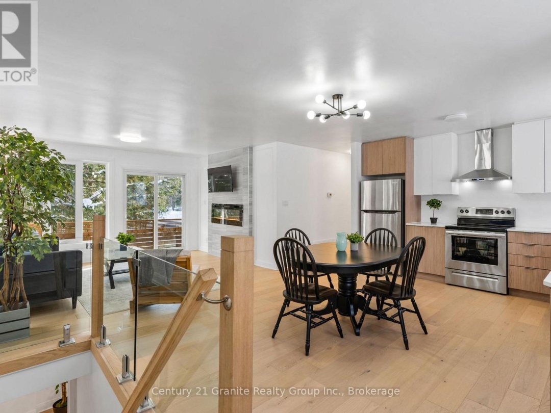 7032 COUNTY ROAD 121, 