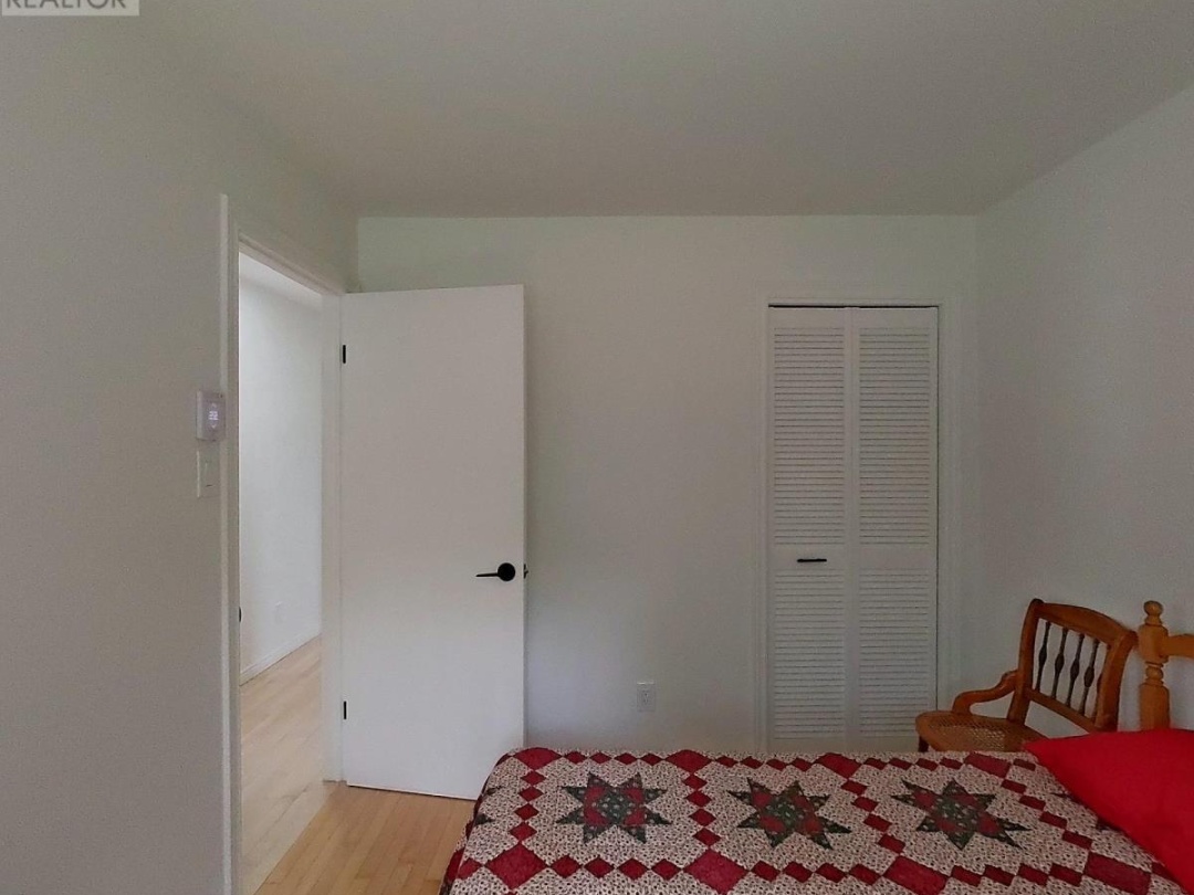 4 MAYPARK DRIVE, 