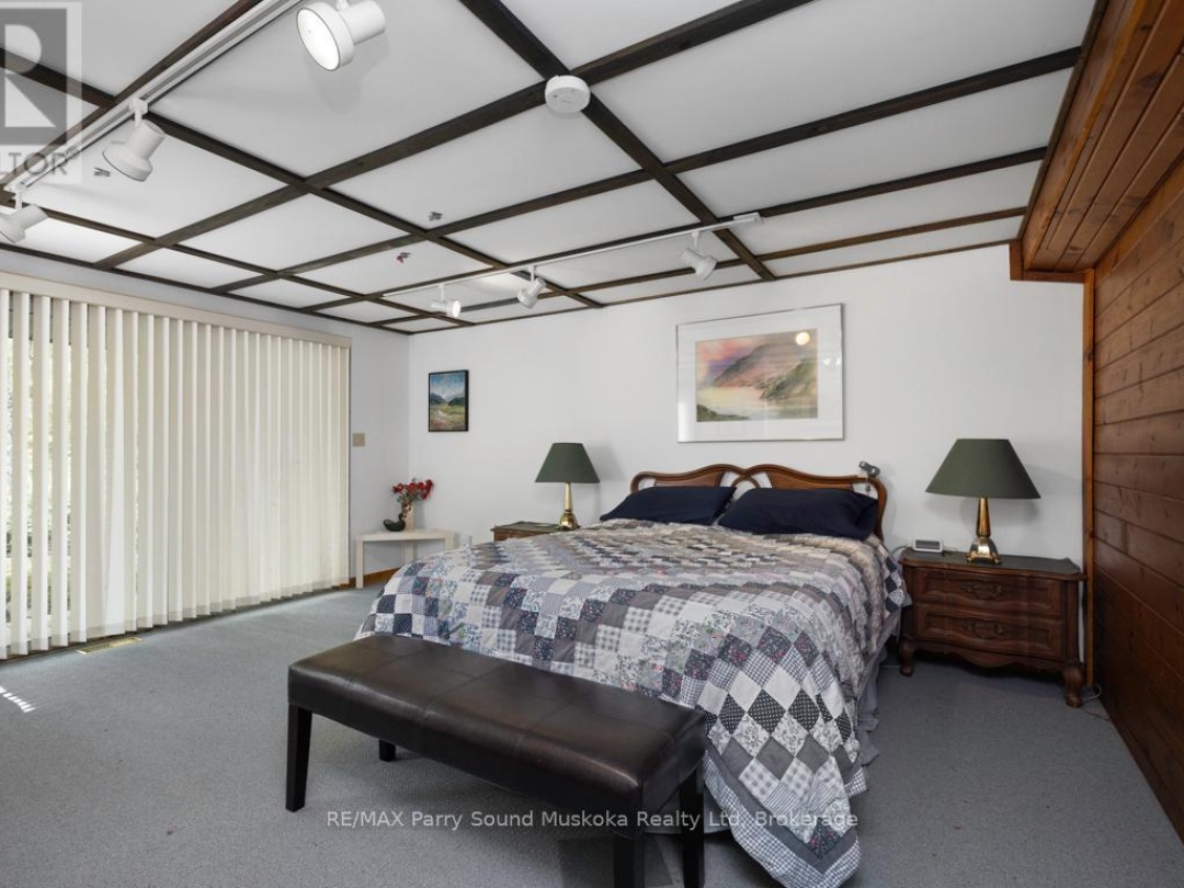 49 Bayshore Drive, Clear Lake
