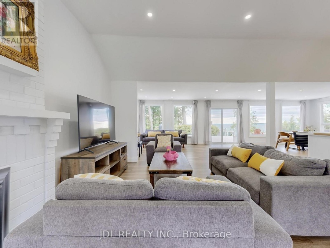 25220 Maple Beach Road, Lake Simcoe