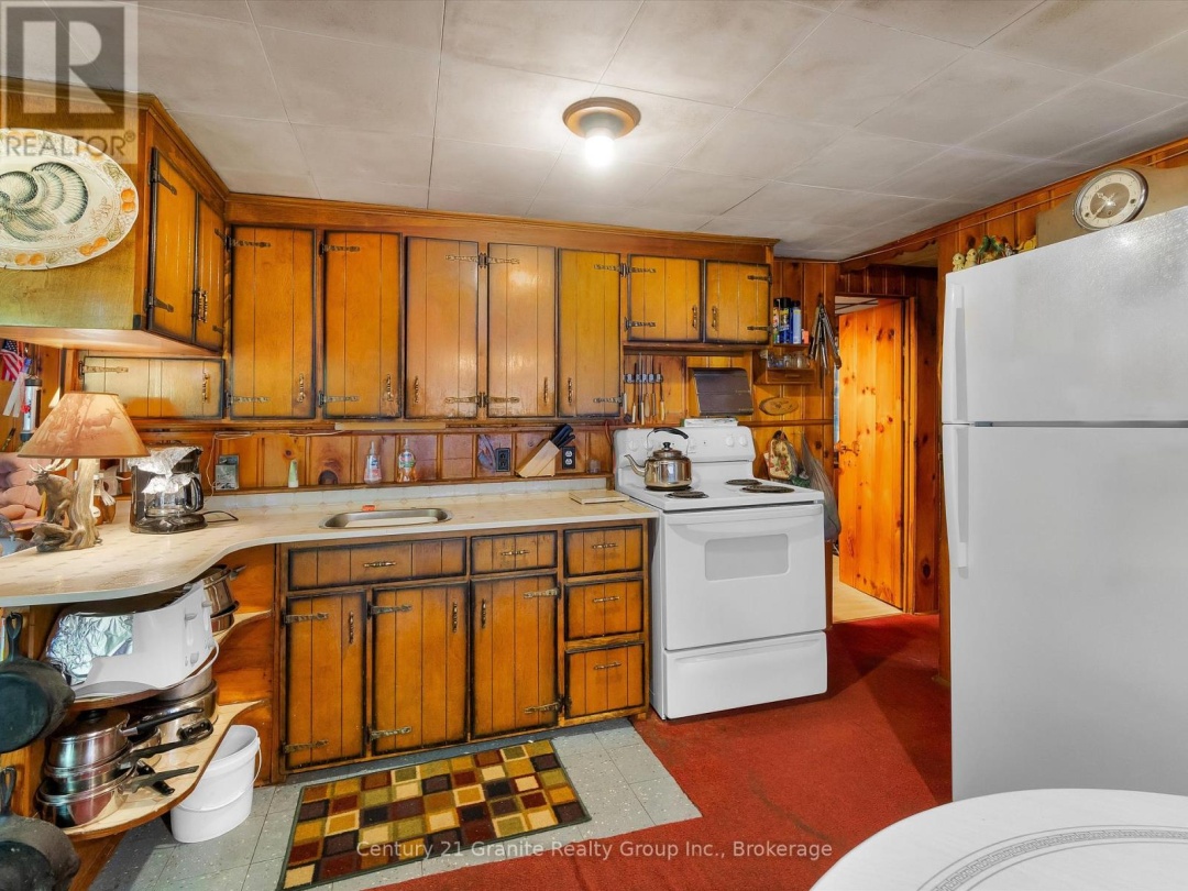 1141 Kanawa Lane, Kushog Lake
