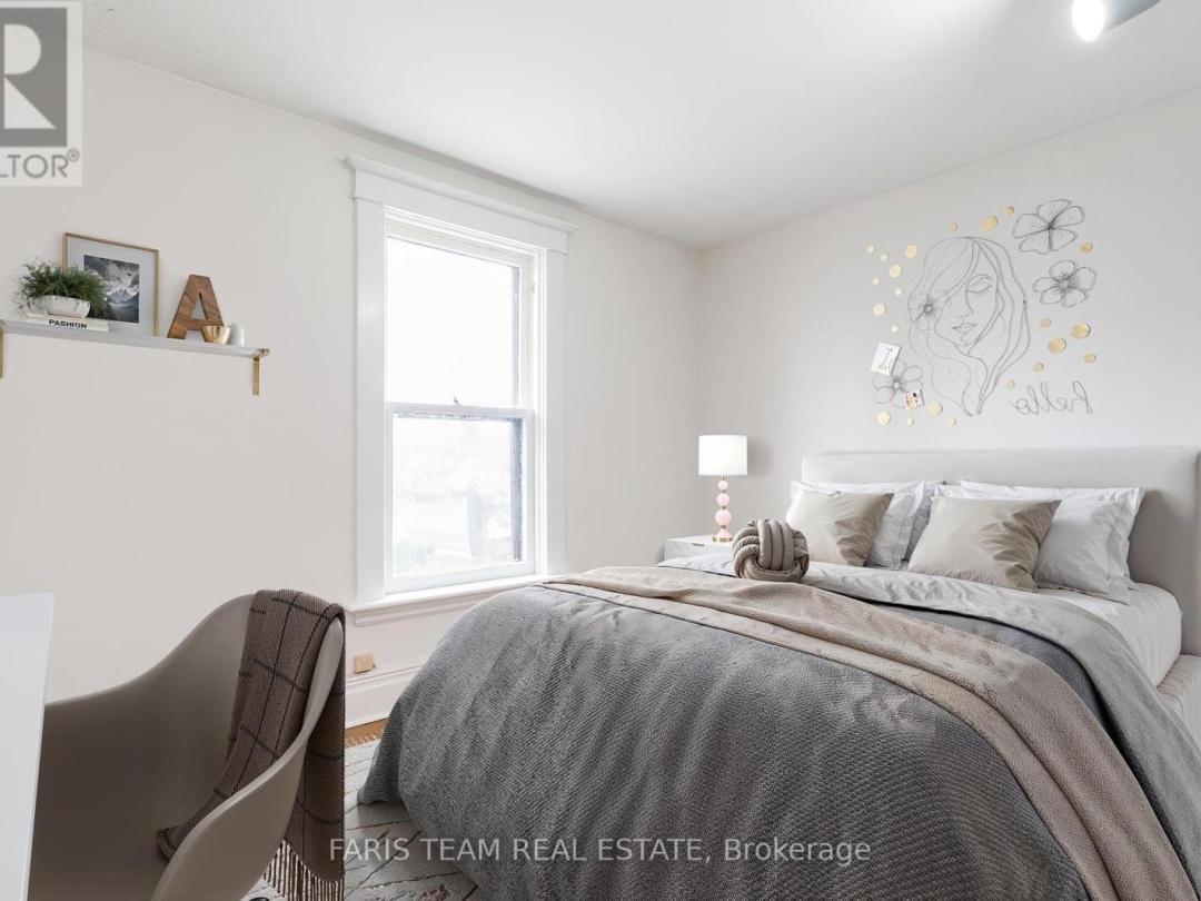 164 Jarvis Street, Orillia