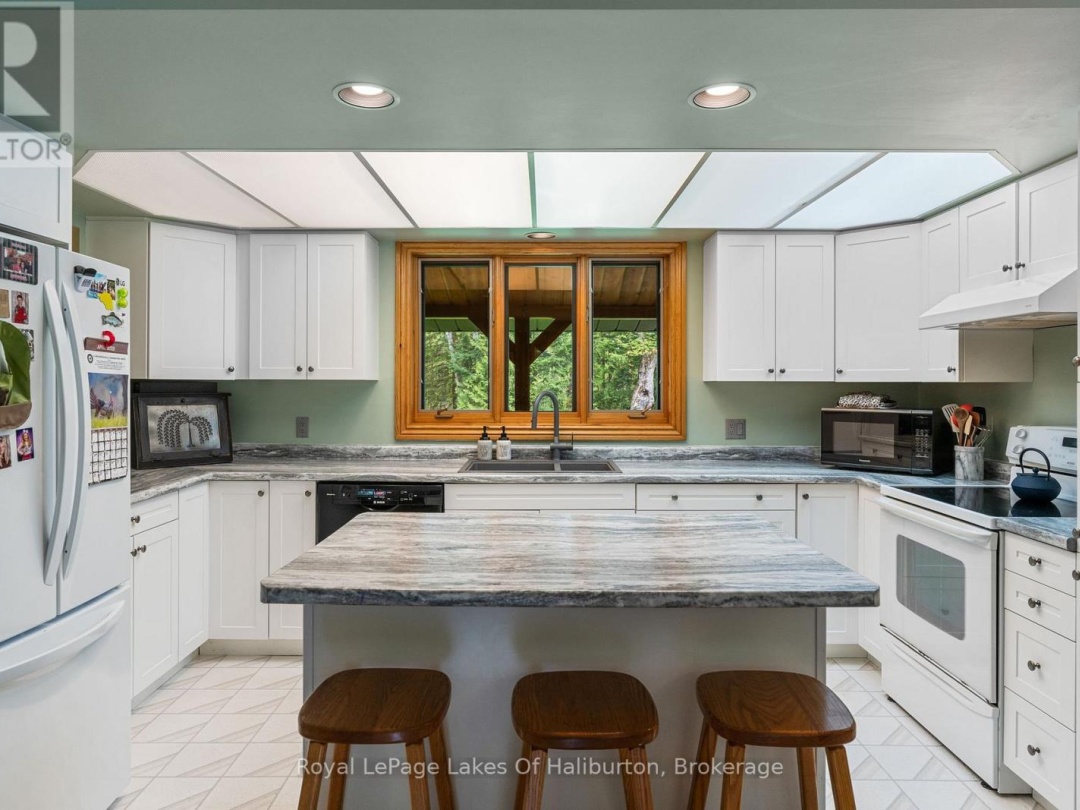 1111 ELK DRIVE, Moose Lake