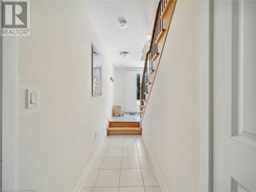 18 BRU-LOR Lane, 