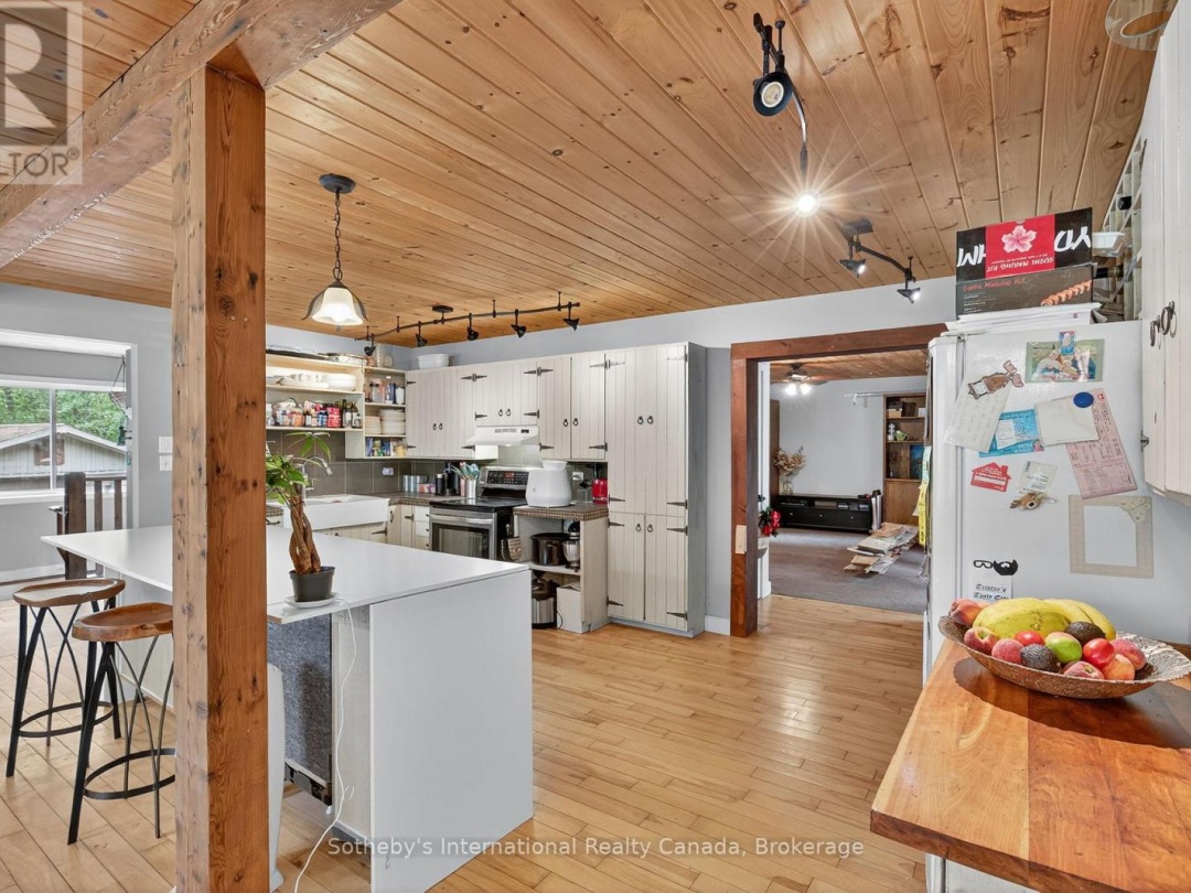 1132 LIMBERLOST ROAD, 