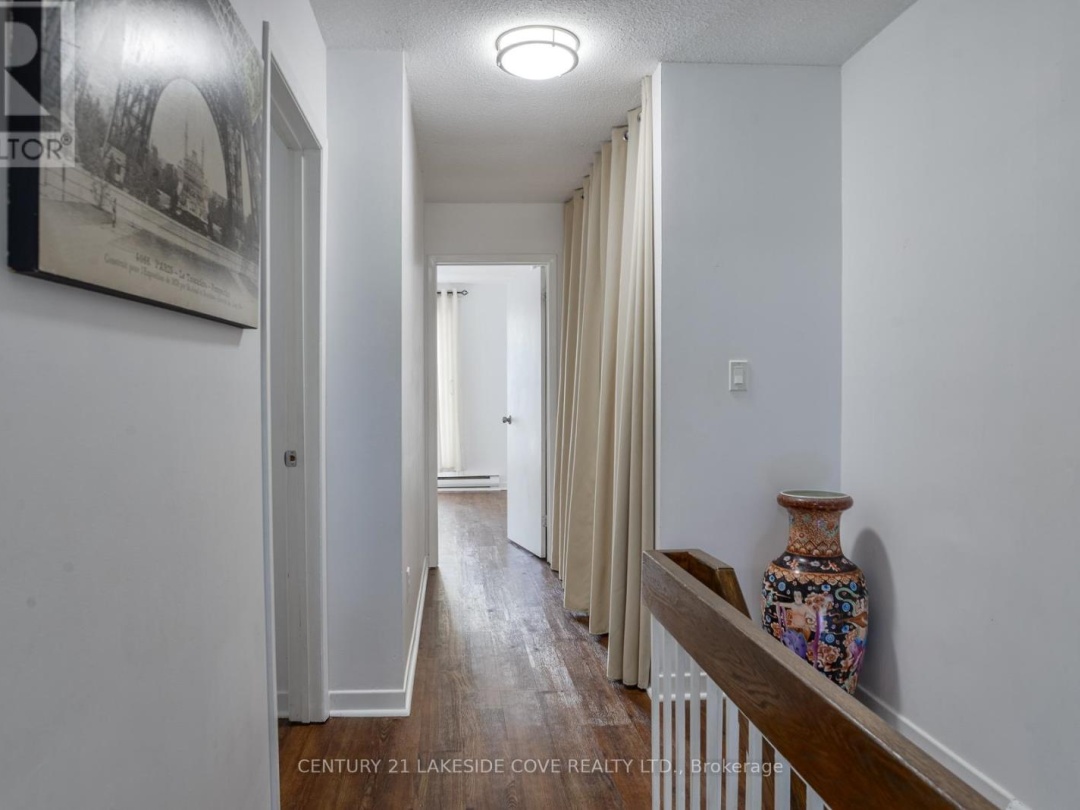 Unit 5 4 Paradise Boulevard, Lake Simcoe